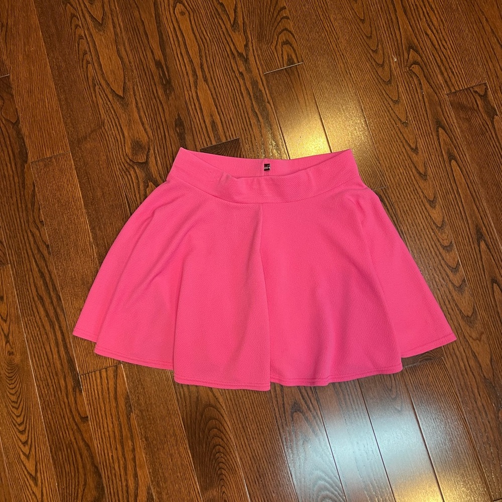 Pink Pleated Mini Skirt for Night Out